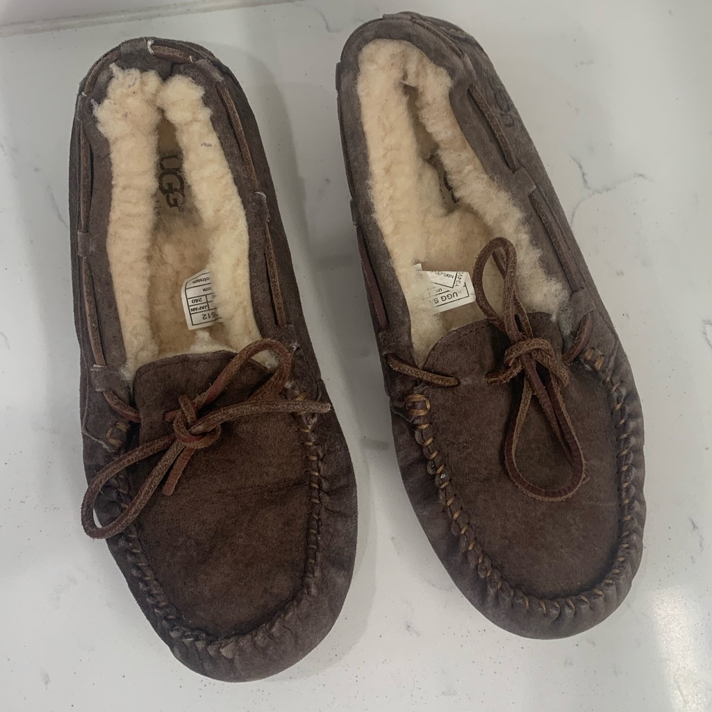 Ugg Dakota Moccasins Espresso Size 7 House Shoes, Slippers